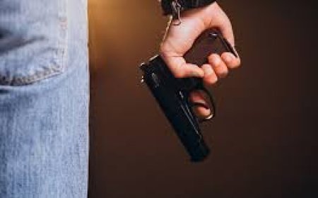 ନିଜକୁ ନିଜେ ଗୁଳିକରି ଆତ୍ମହତ୍ୟା କଲେ କନେଷ୍ଟବଳ