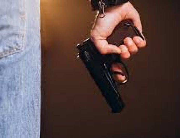 ନିଜକୁ ନିଜେ ଗୁଳିକରି ଆତ୍ମହତ୍ୟା କଲେ କନେଷ୍ଟବଳ